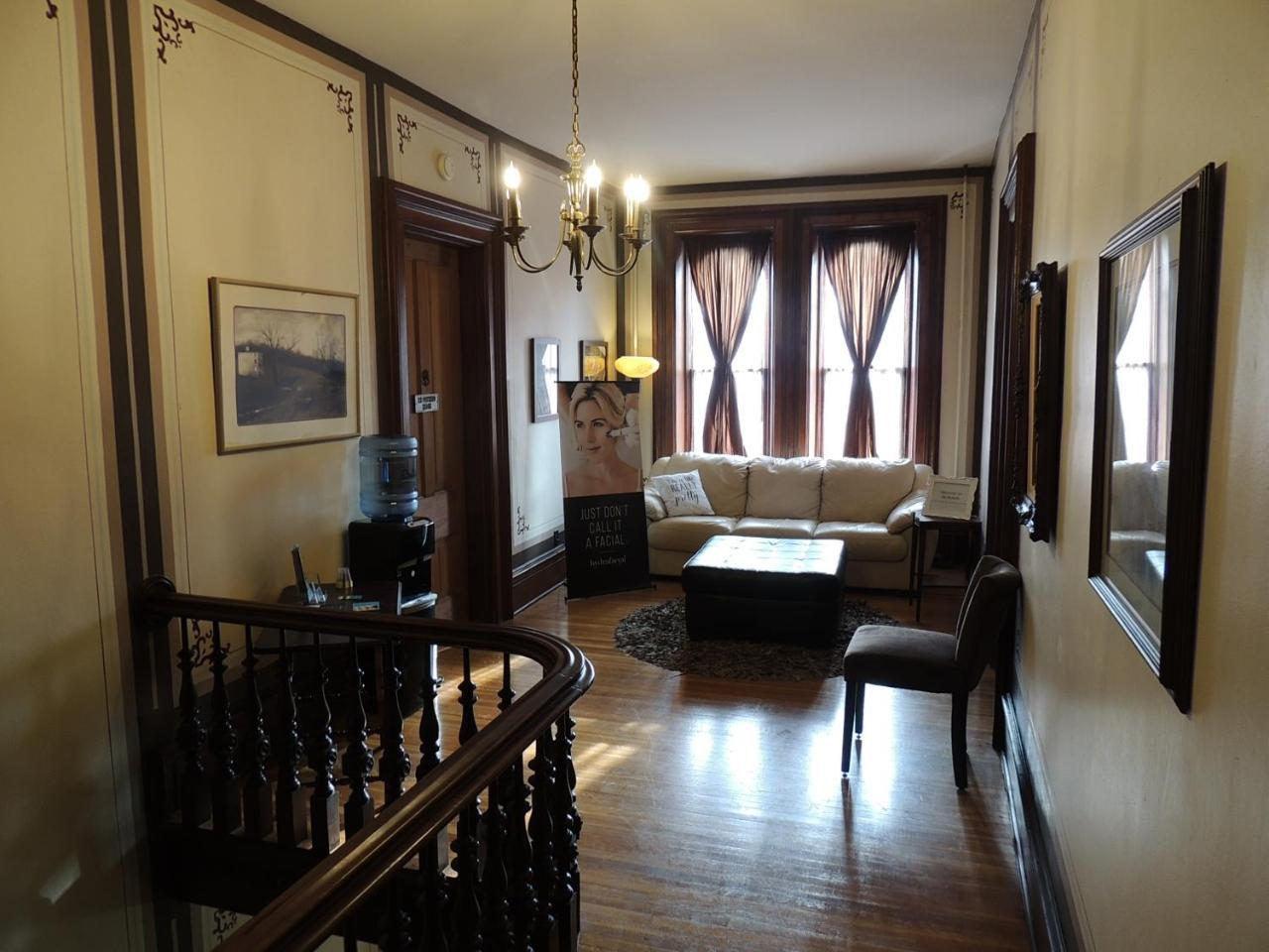 Отель Lyons Twin Mansions Fort Scott Экстерьер фото